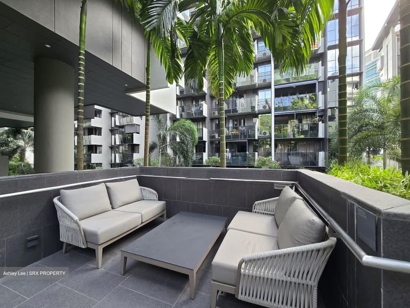 Haus On Handy (D9), Condominium #560777681